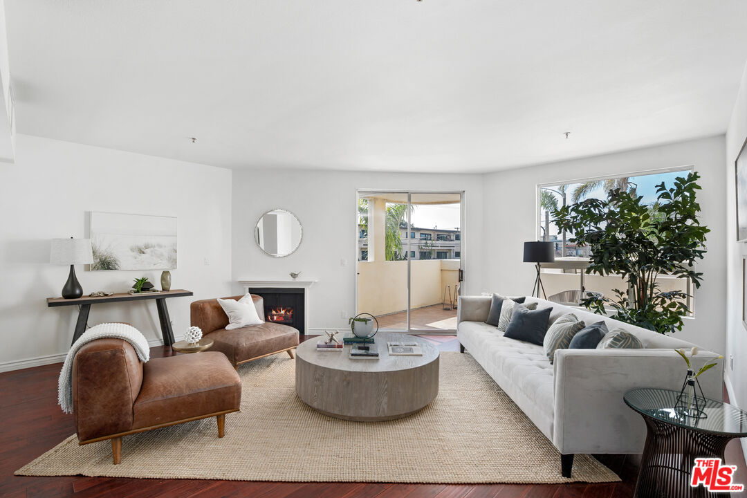 255 Main St Unit: 101