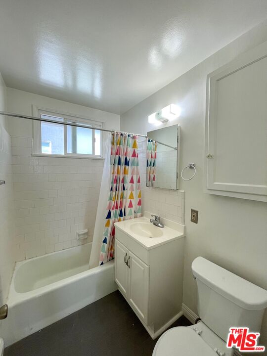 5954 W 85Th Pl