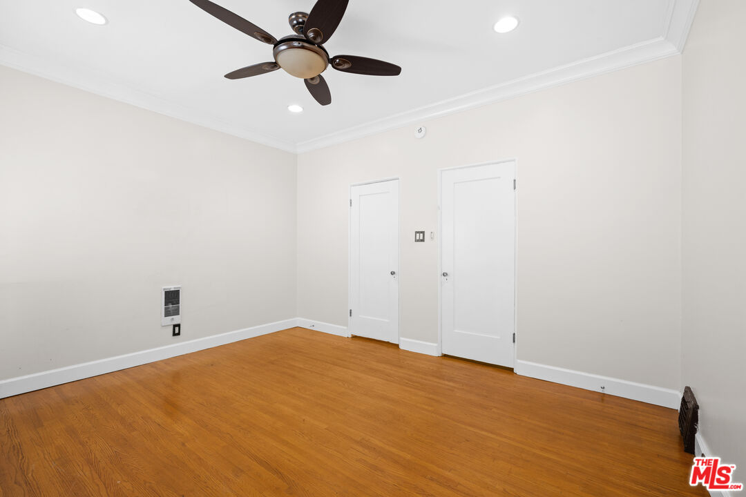 1355 S Mansfield Ave