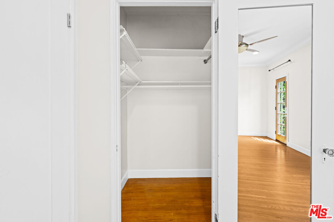 1355 S Mansfield Ave