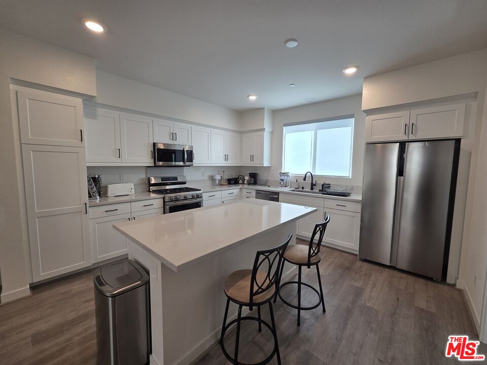 7121 Ryder Ln