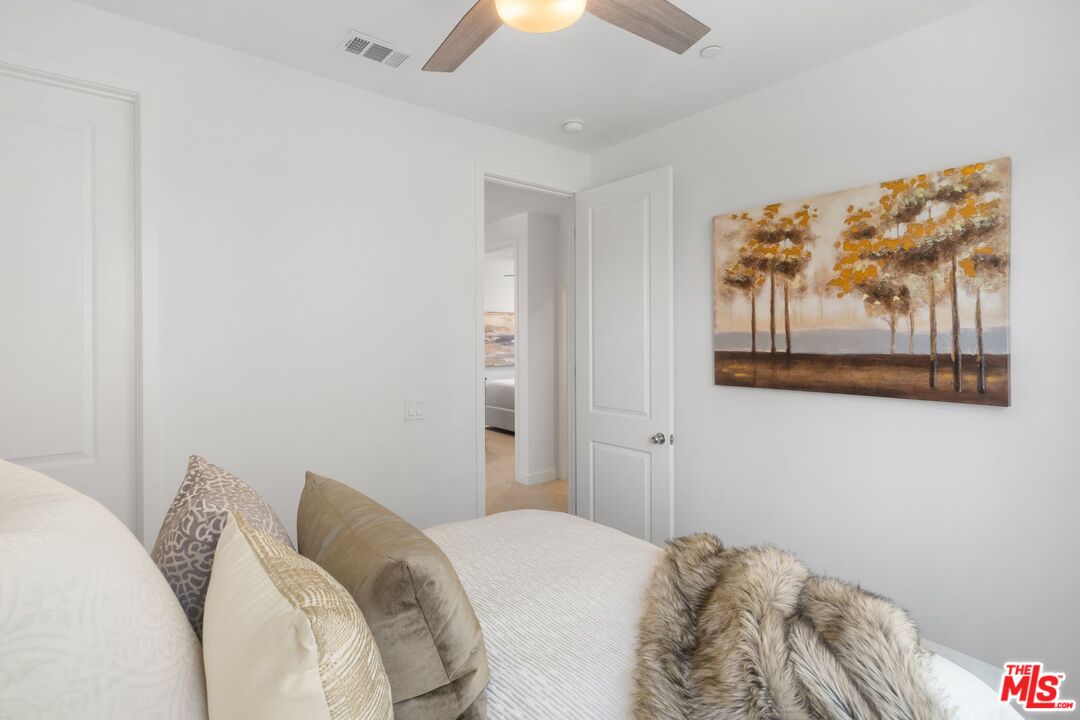 549 Daniel Freeman Cir