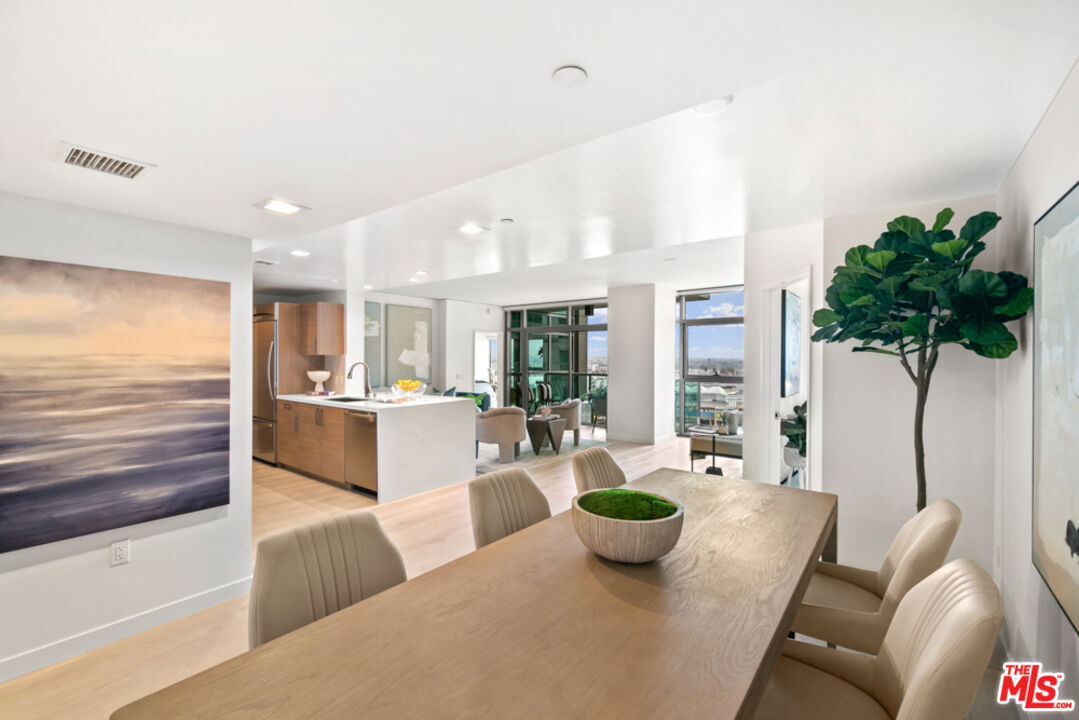 13650 Marina Pointe Dr Unit: 1409