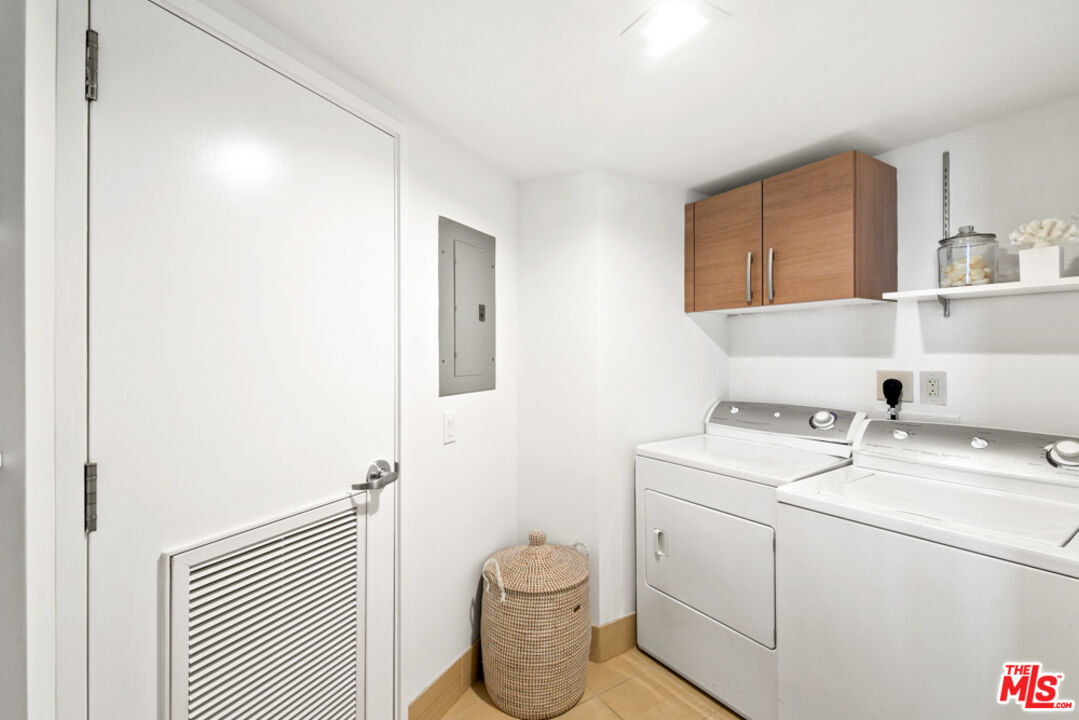 13650 Marina Pointe Dr Unit: 1409
