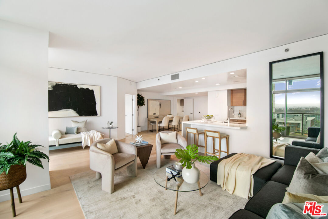 13650 Marina Pointe Dr Unit: 1409