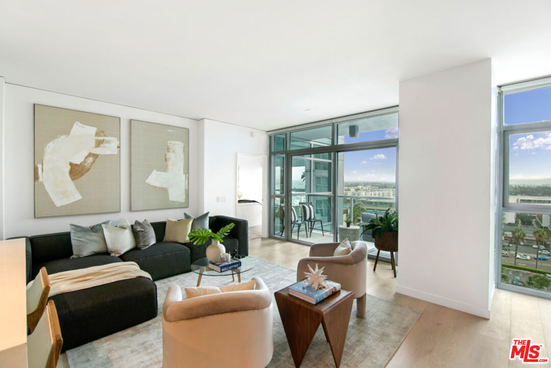 13650 Marina Pointe Dr Unit: 1409