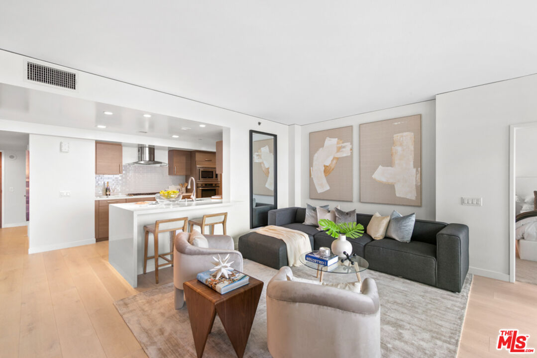 13650 Marina Pointe Dr Unit: 1409