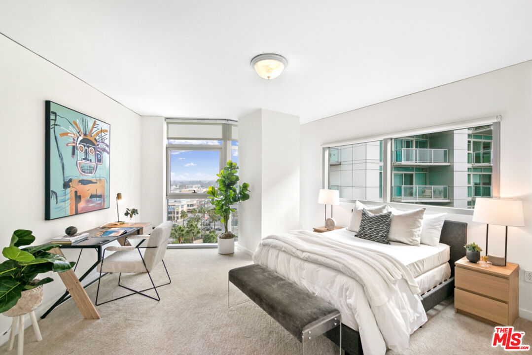 13650 Marina Pointe Dr Unit: 1409