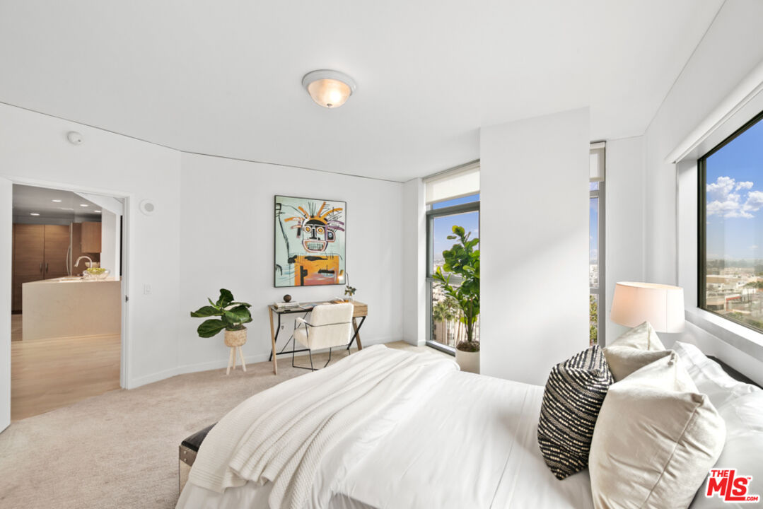 13650 Marina Pointe Dr Unit: 1409
