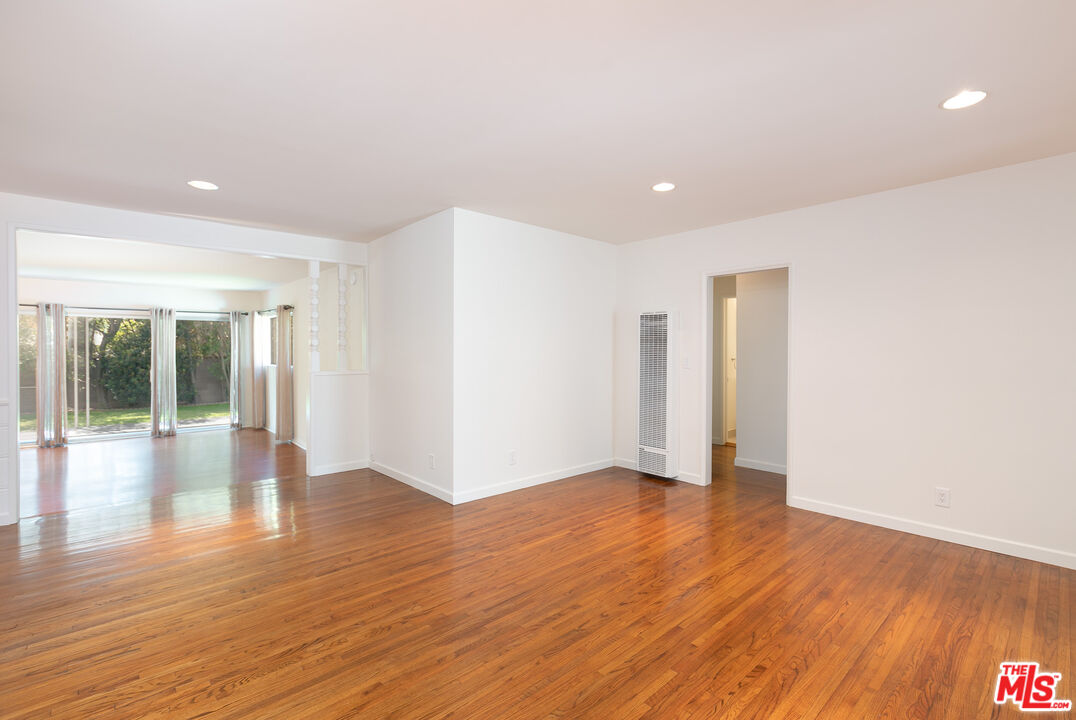 12800 STANWOOD DR