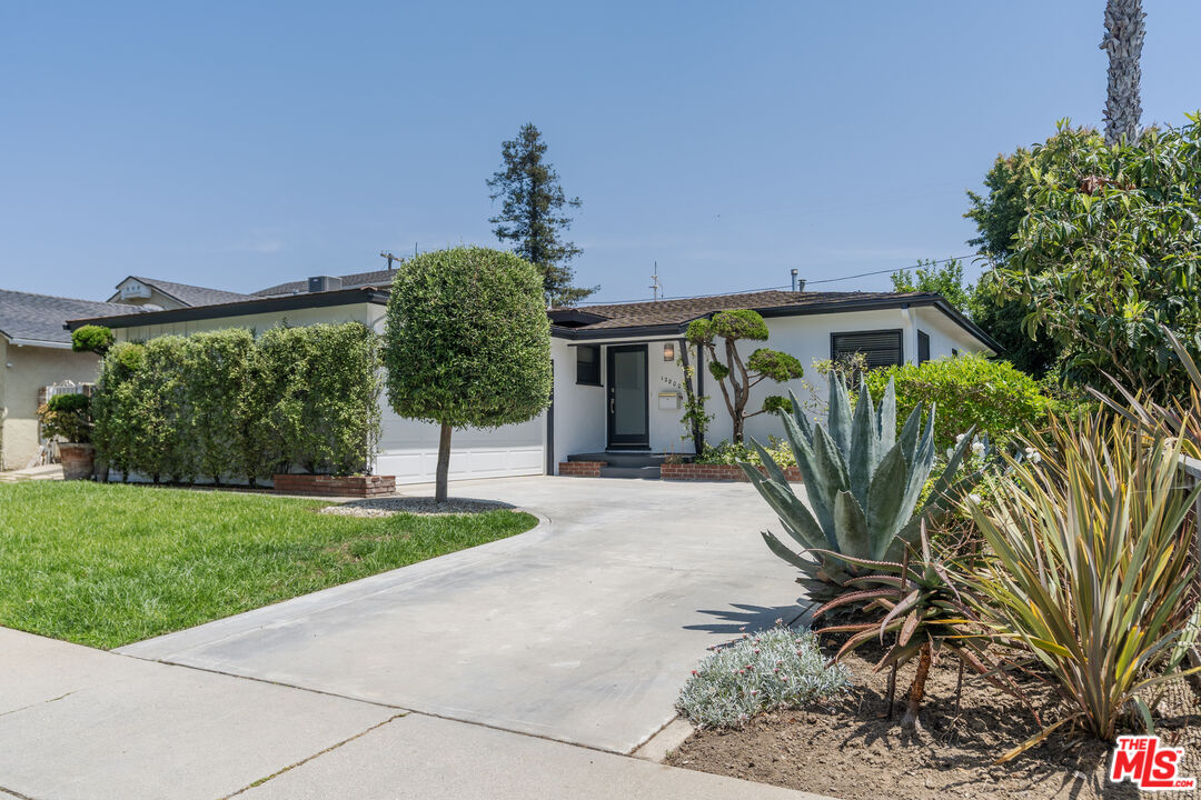 12800 STANWOOD DR