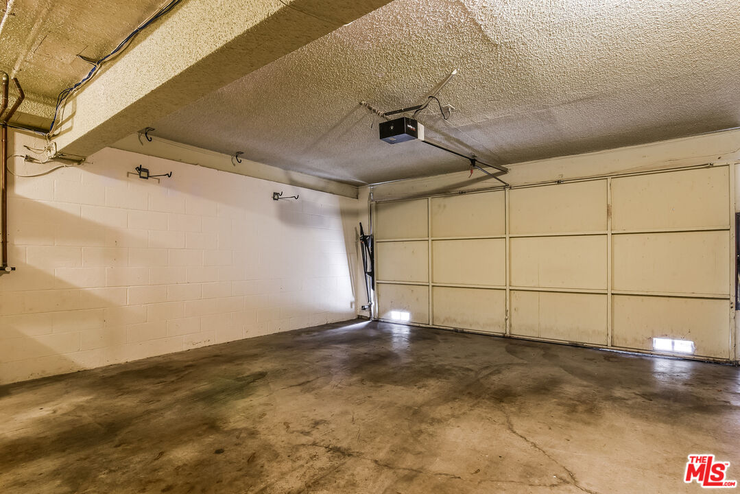 4604 GLENCOE AVE Unit: 8