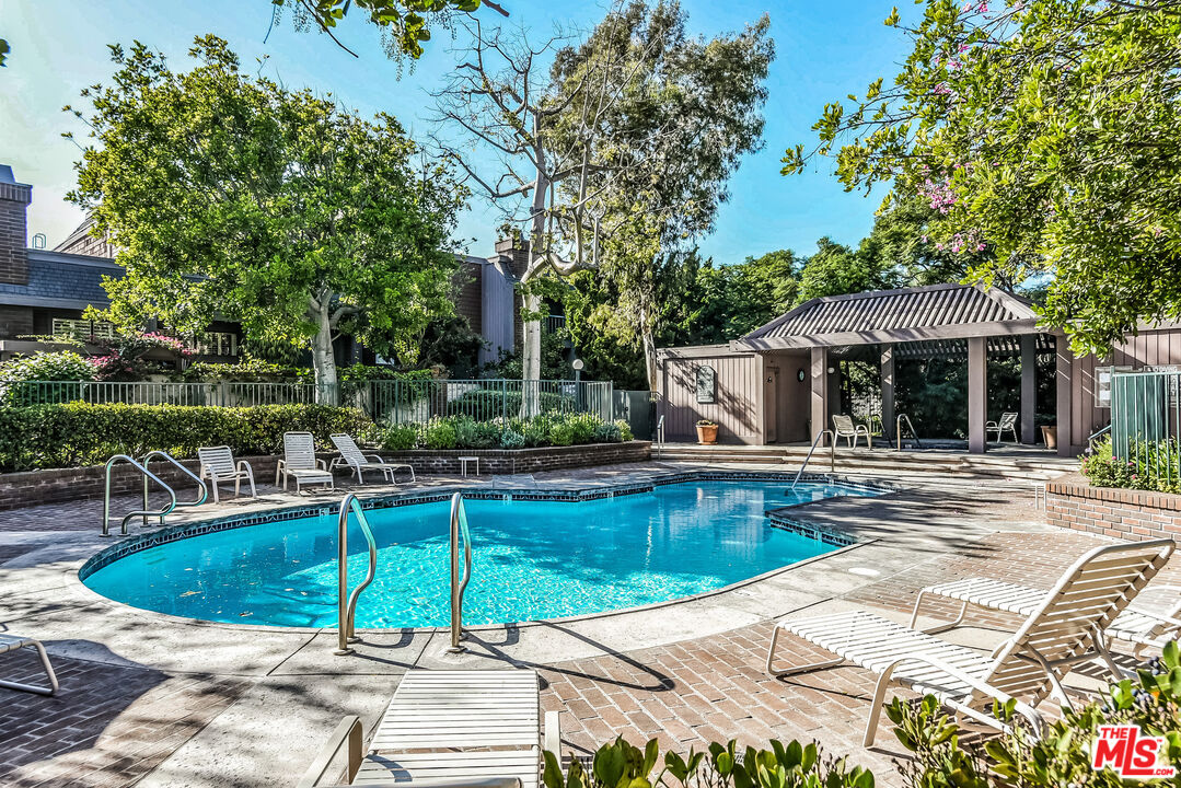 4604 GLENCOE AVE Unit: 8