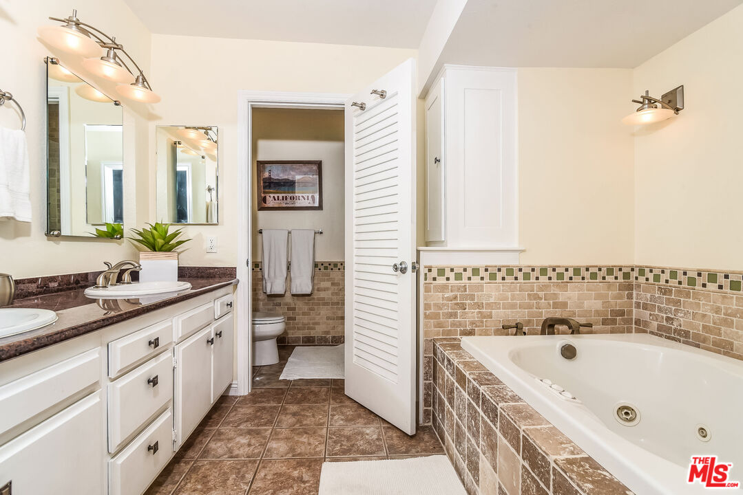 4604 GLENCOE AVE Unit: 8