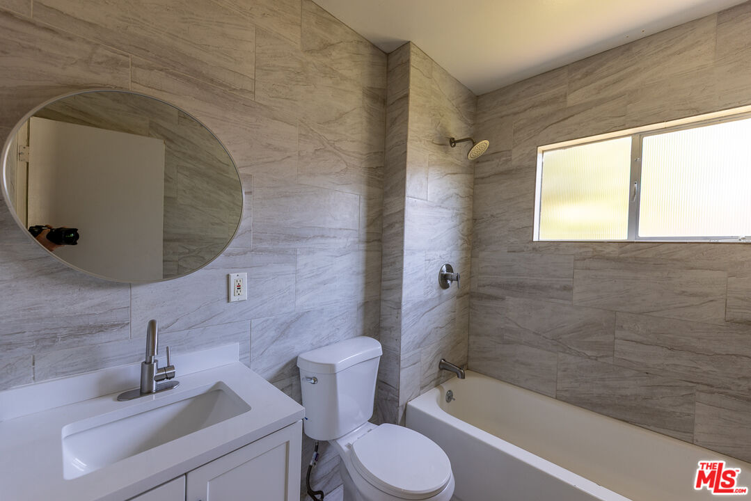 4119 Marlton Ave Unit: 1