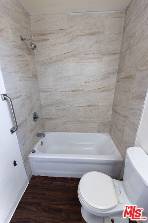 275 Lucas Ave Unit: 11