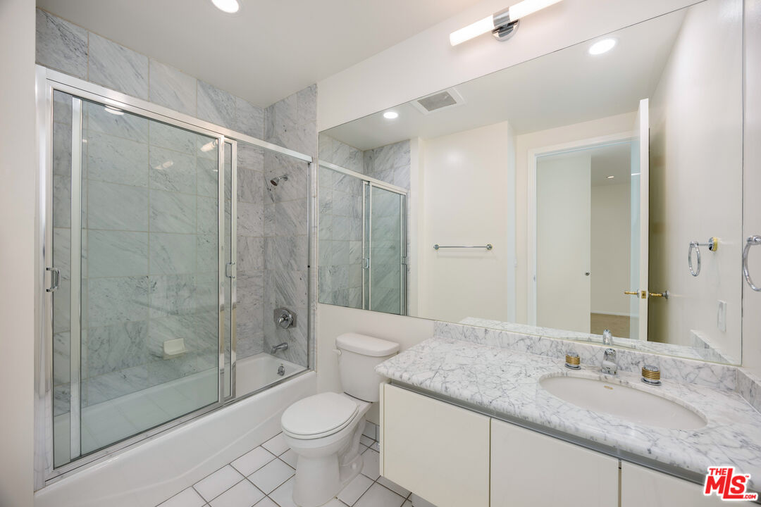 10380 Wilshire Blvd Unit: 404