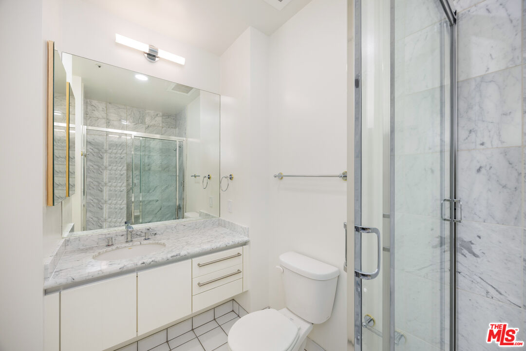 10380 Wilshire Blvd Unit: 404