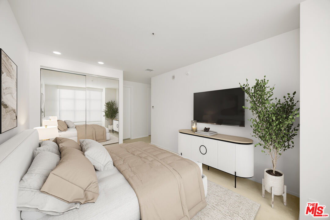 10380 Wilshire Blvd Unit: 404