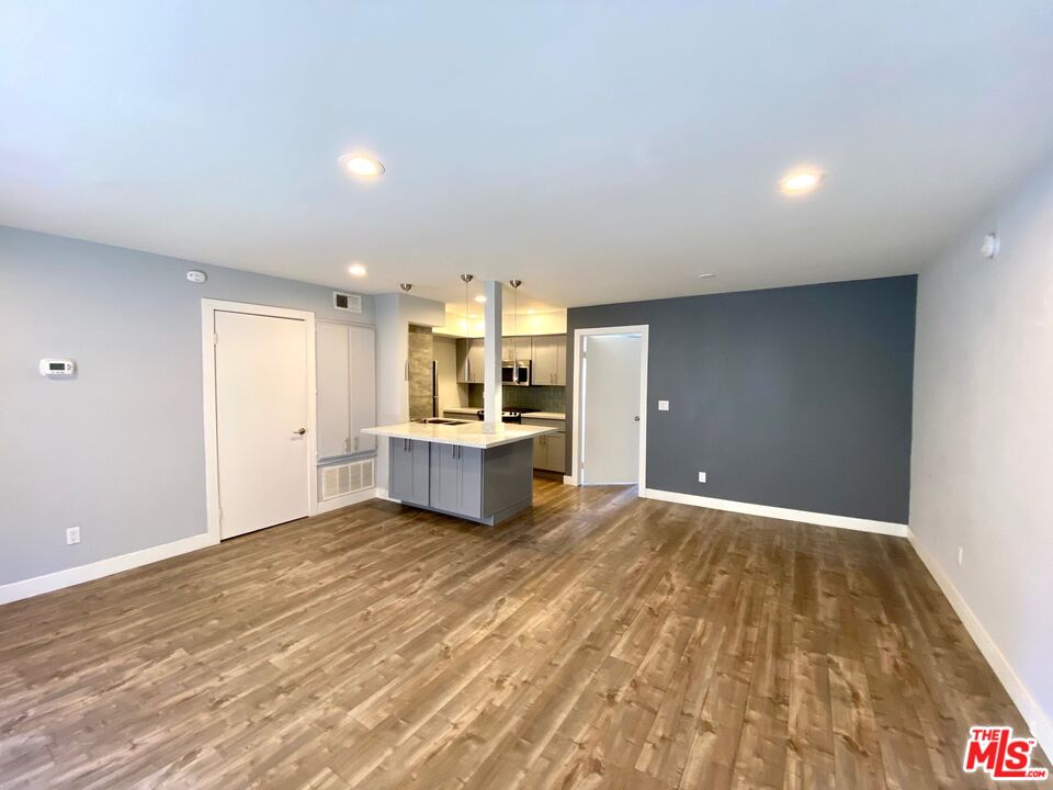 1529 S Bundy Dr Unit: 103