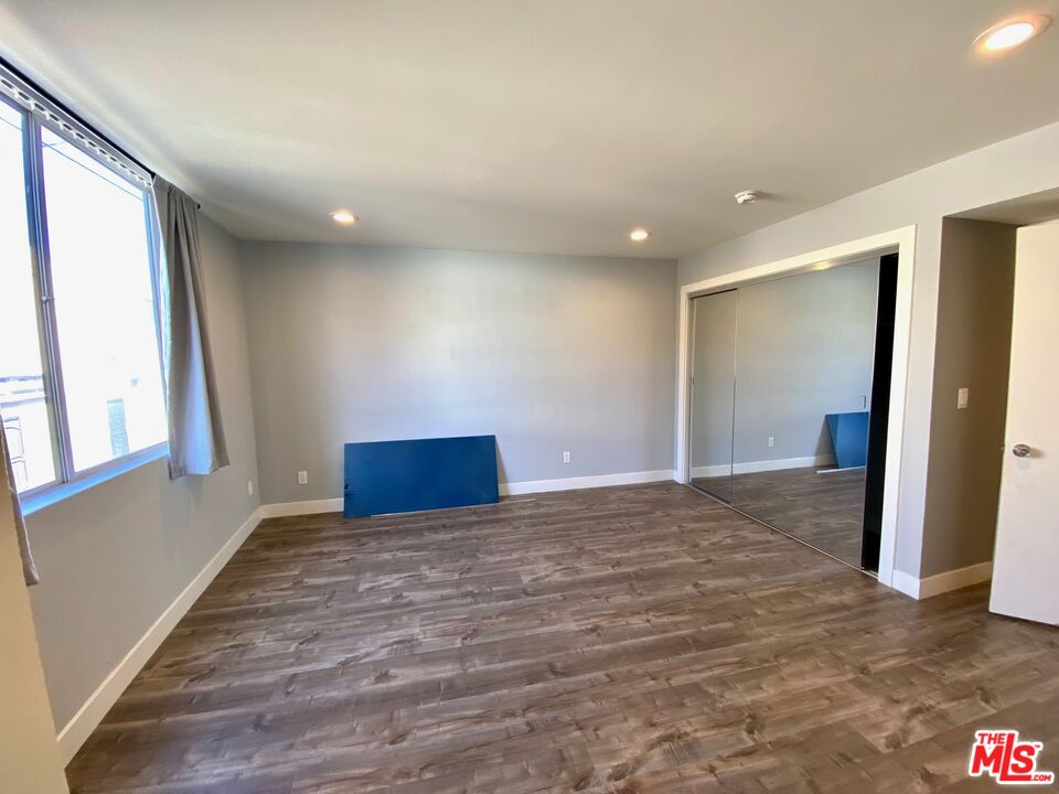 1529 S Bundy Dr Unit: 103