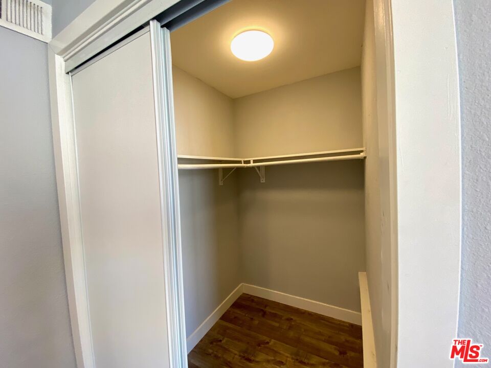 1529 S Bundy Dr Unit: 103