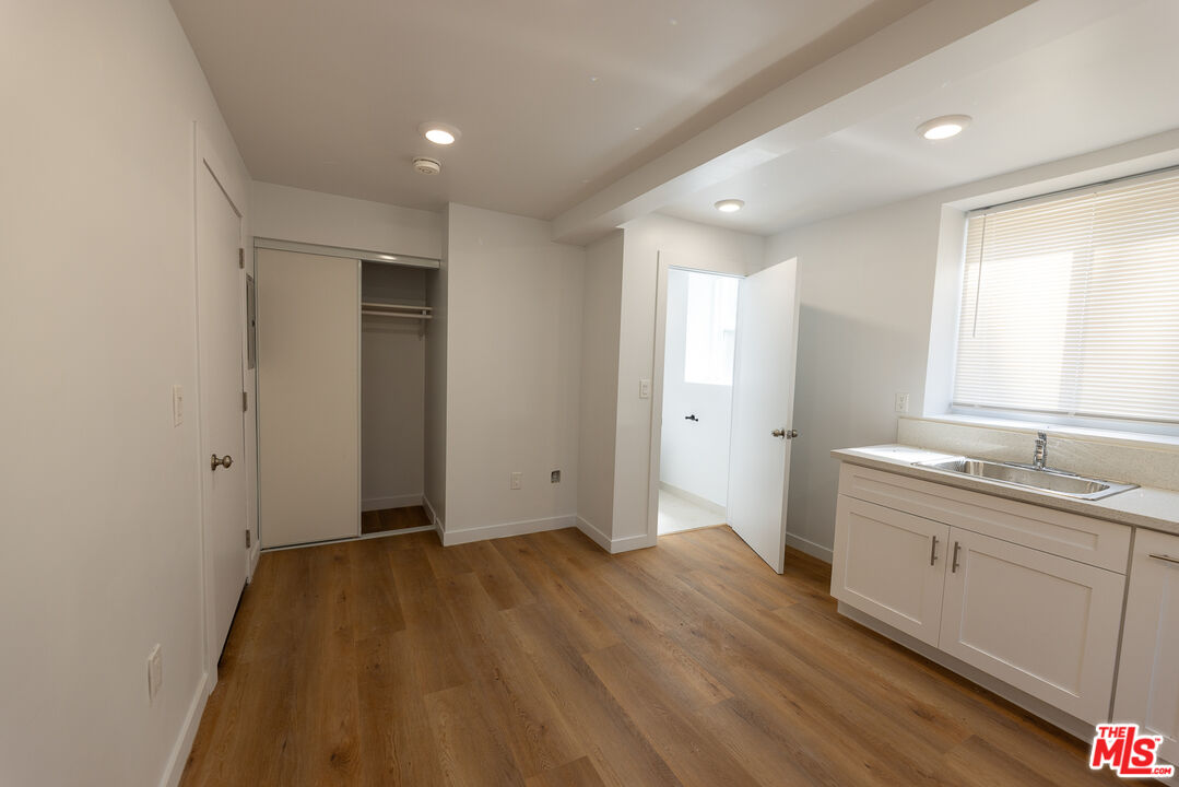 1420 Alvarado Ter Unit: 13