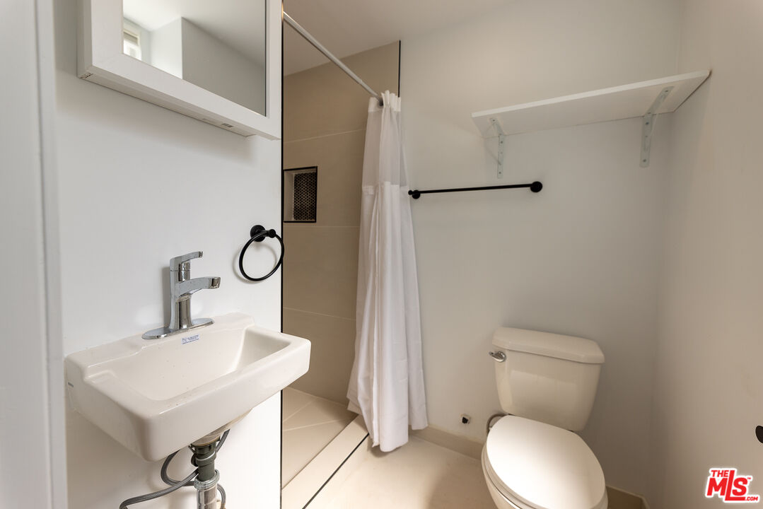 1420 Alvarado Ter Unit: 13