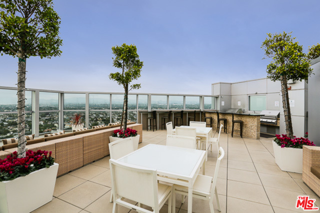 13700 MARINA POINTE DR Unit: 408