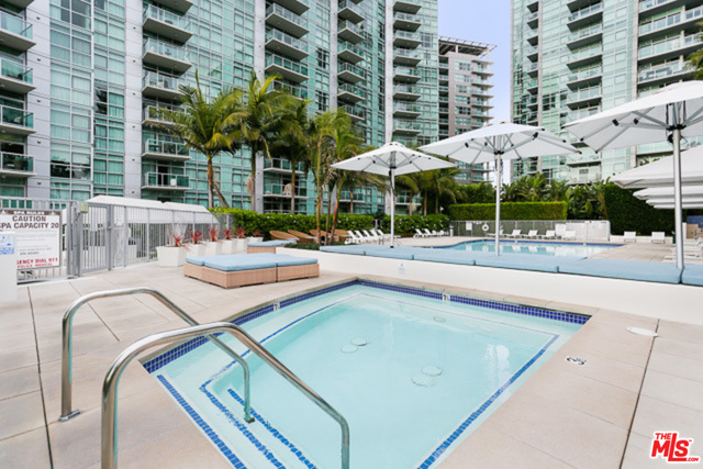 13700 MARINA POINTE DR Unit: 408