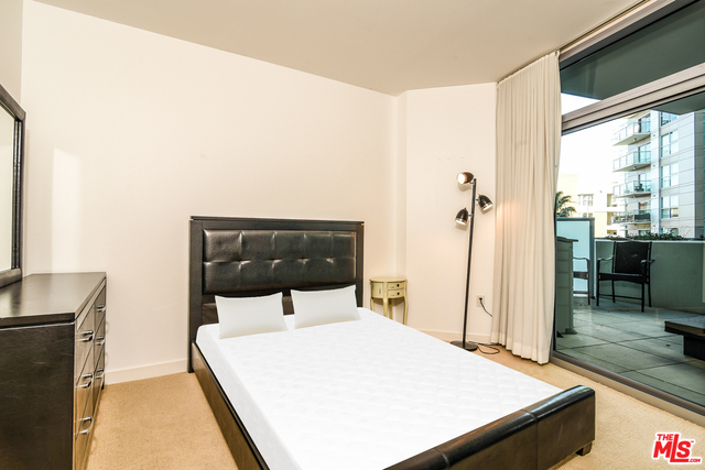 13700 MARINA POINTE DR Unit: 408