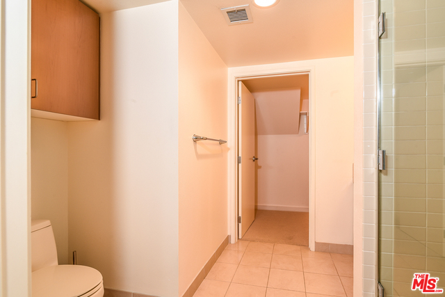 13700 MARINA POINTE DR Unit: 408