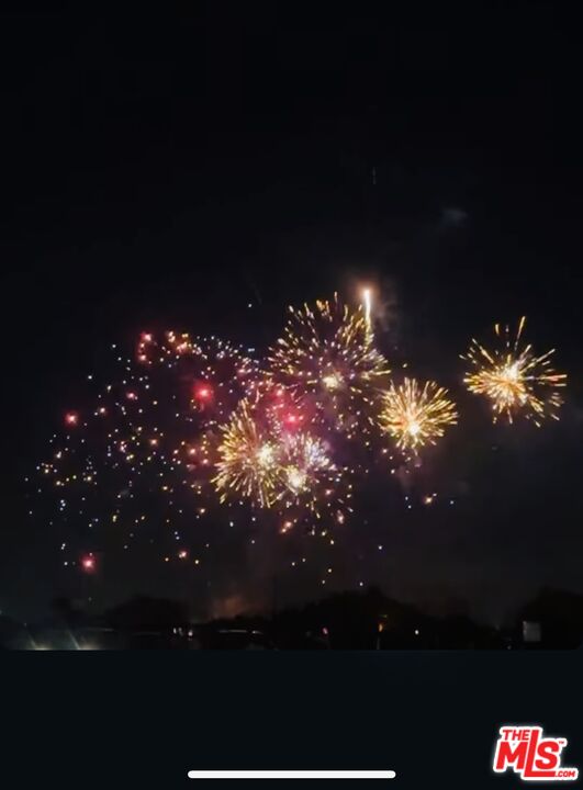 4912 S Centinela Ave