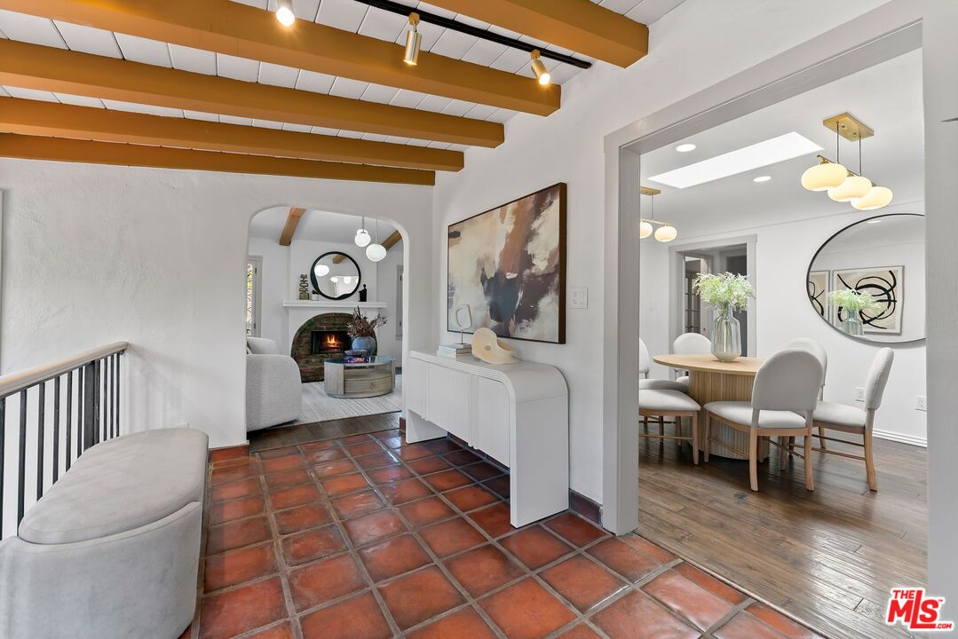 10320 Mississippi Ave