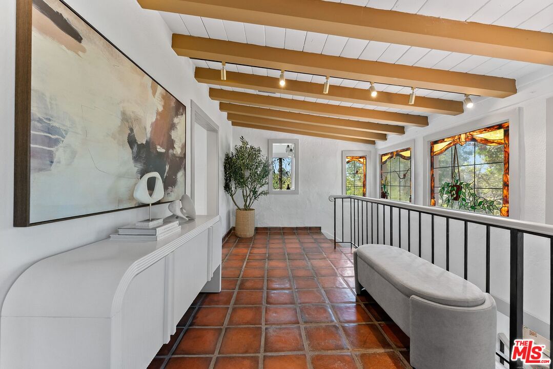 10320 Mississippi Ave