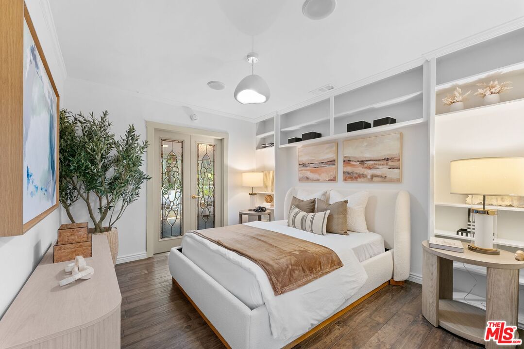 10320 Mississippi Ave