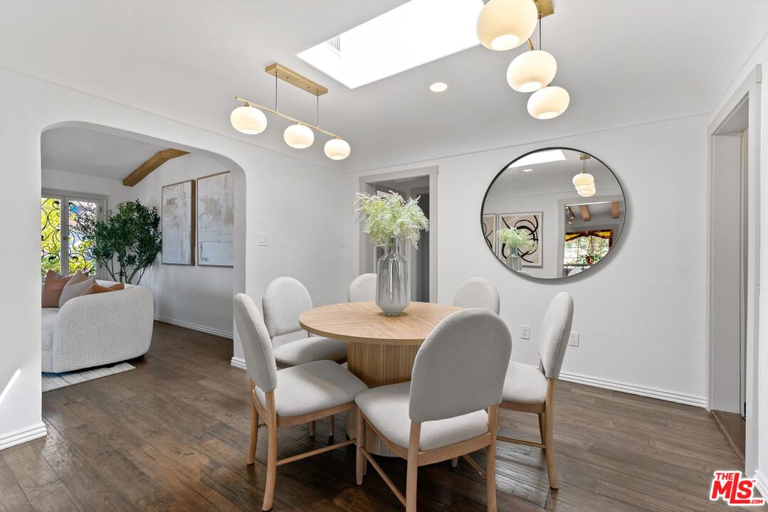 10320 Mississippi Ave