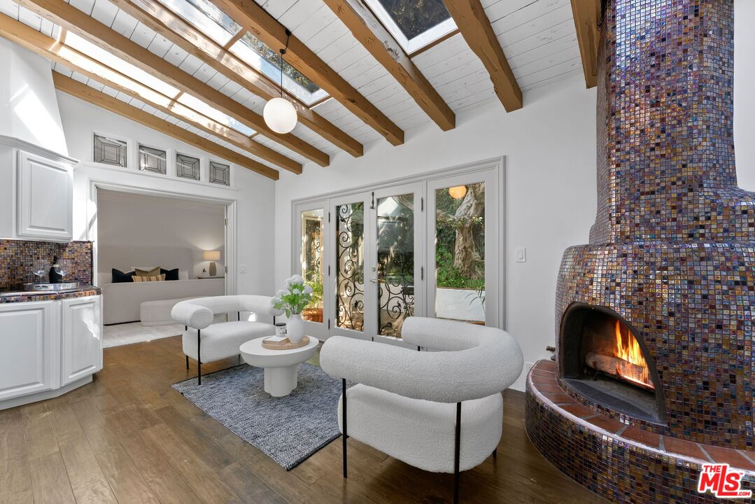 10320 Mississippi Ave