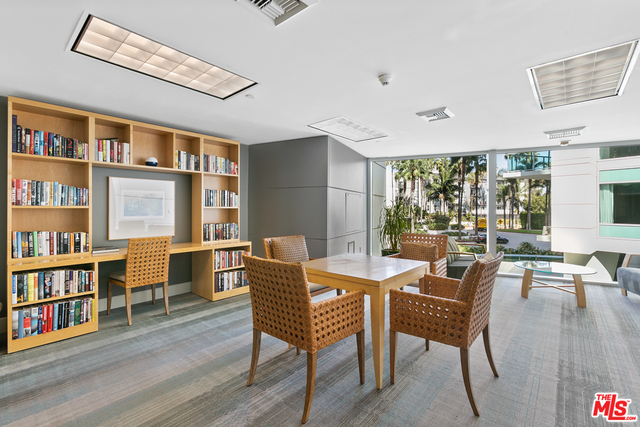 13600 Marina Pointe Dr Unit: 1507