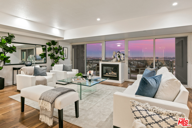 13600 Marina Pointe Dr Unit: 1507