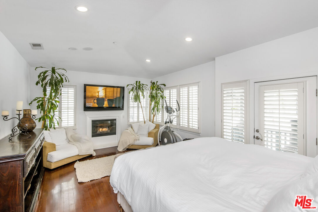 6021 Dawn Crk Unit: 12