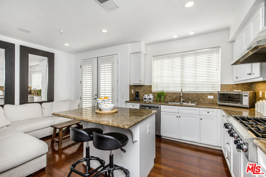 6021 Dawn Crk Unit: 12