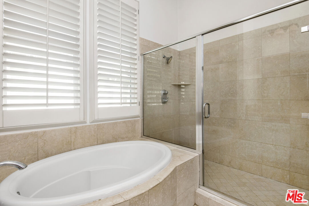 6021 Dawn Crk Unit: 12