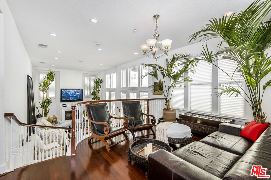 6021 Dawn Crk Unit: 12