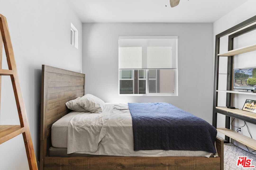 551 Daniel Freeman Cir