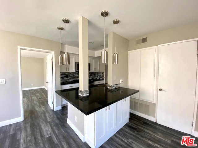 1529 S Bundy Dr Unit: 102