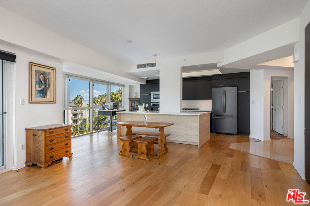 13600 Marina Pointe Dr Unit: 602