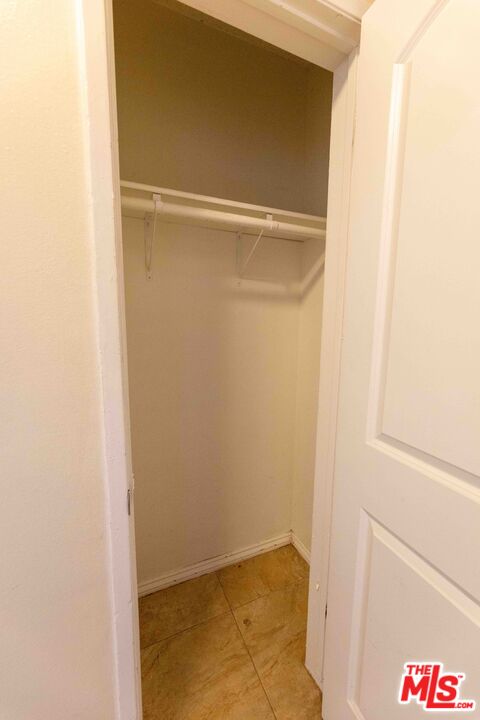 947 S Westmoreland Ave Unit: 310