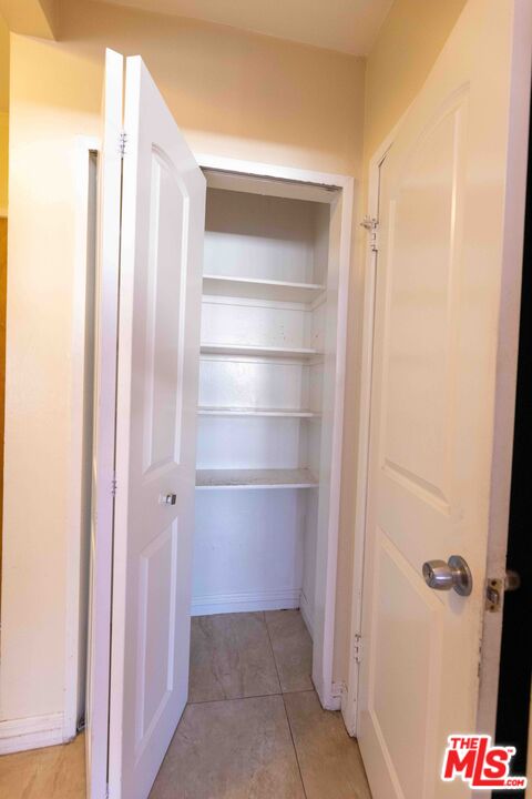 947 S Westmoreland Ave Unit: 310