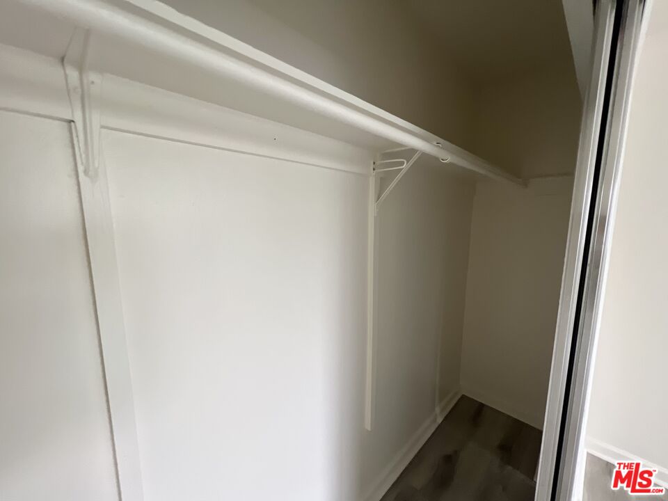 148 N Normandie Ave Unit: 3